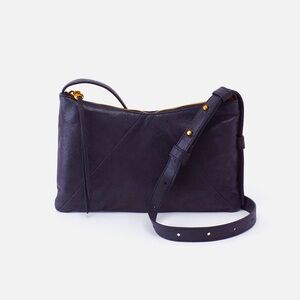 Hobo Paulette Small Crossbody
Regular price msr  $198.00 USD